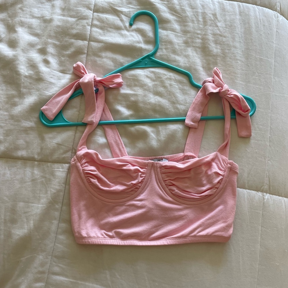 Pink adika crop